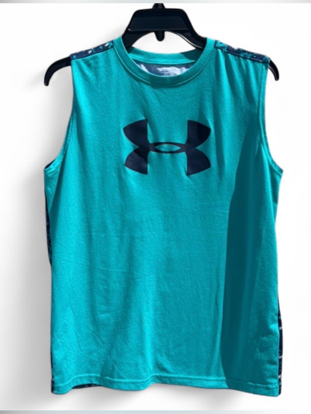 Under Armour Sleeveless Athletic Top size YXL